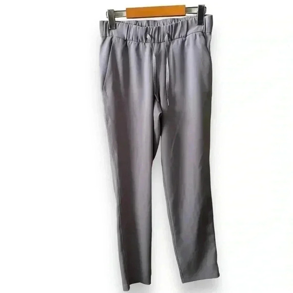 Lululemon On the Fly 7/8 Pant 27"
Silverscreen 4 - Picture 5 of 12